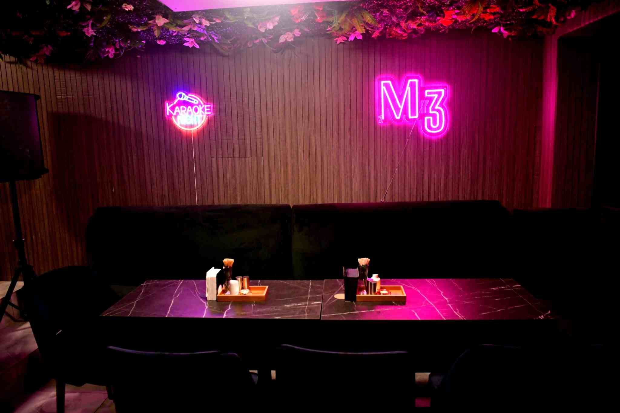 M3 Lounge - restaurant and lounge